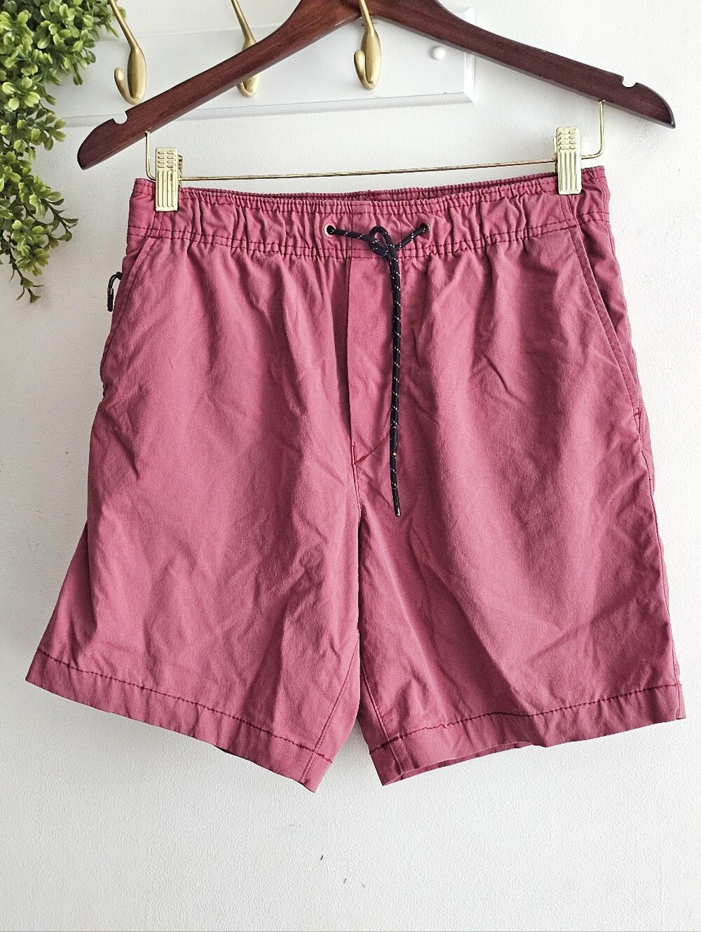 American Eagle Outdoors Men’s XS Mauve Pink Hiking Utility Shorts Zip Pockets